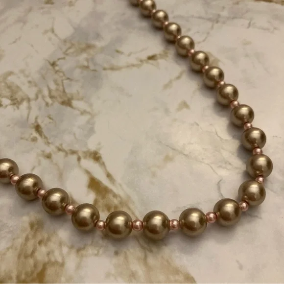 Vintage Pearl Necklace Classic Formal Cocktail Jewelry - Picture 6 of 12